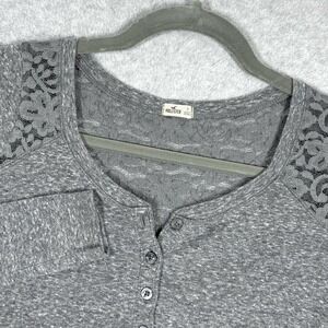 Hollister Top Womens Small Cropped Henley Lace Detail Y2K Long Sleeve‎ Grey